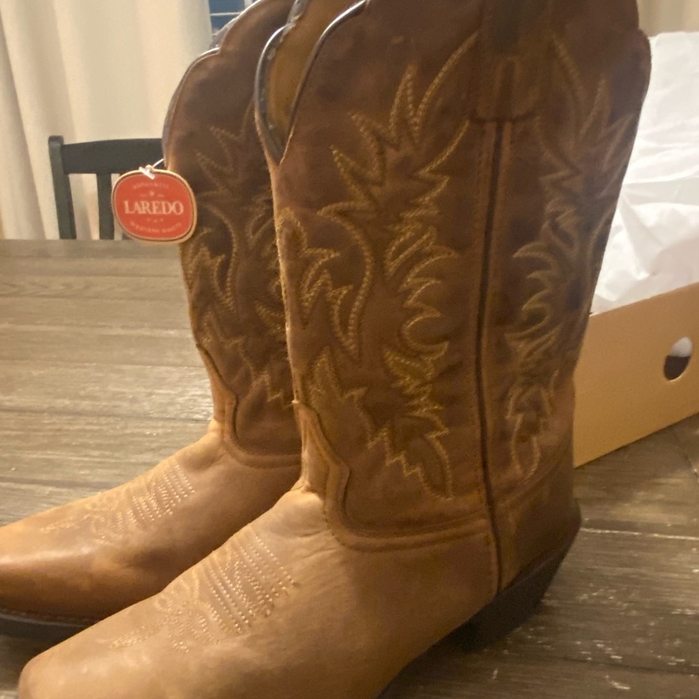 Laredo Brown Heeled Boots